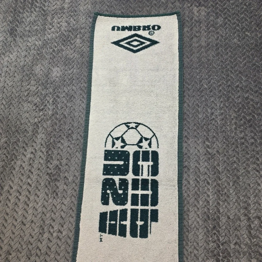 Vintage Umbro USA Cup Soccer‎ Towel Green White Double Sided Cotton 35 x 9.5